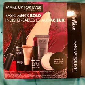 Makeup Forever (Beauty Insider gift)